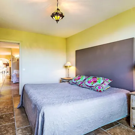 Resedas By Interhome